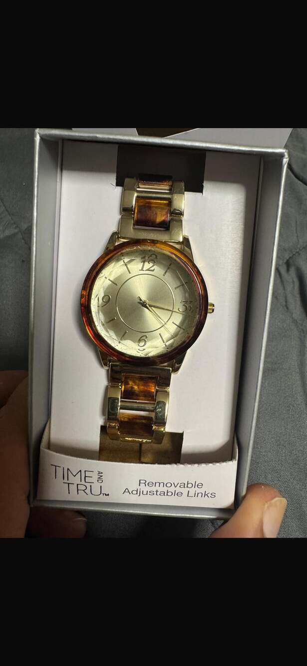 Time and Tru Women's Gold-Tone Tortoise Style Link Band Analog Fashion Watch